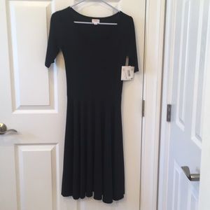 LuLaRoe Nicole Ringer  XS Dress
